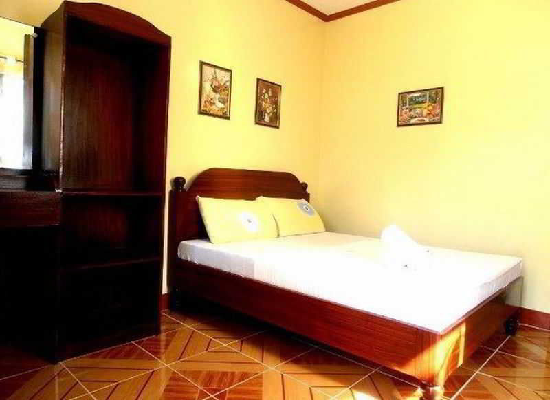 บลู โครัล บีช รีสอร์ต Hotel เกาะมาลาปัสกัว ภายนอก รูปภาพ